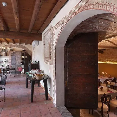 Boutique Dei Campi Hotel 4*